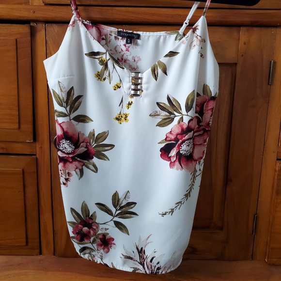 Floral Tank - Picture 1 of 2